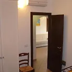 4casadelfaro Primo Piano 600mt Dalla Casa de Férias