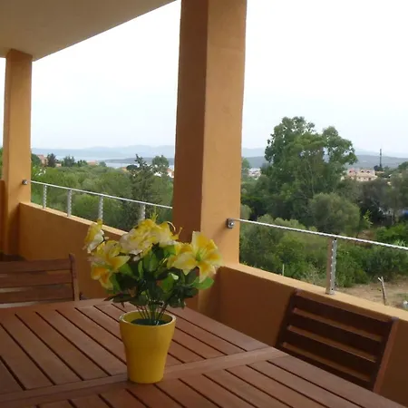 Casa de Férias 4casadelfaro Primo Piano 600mt Dalla Olbia