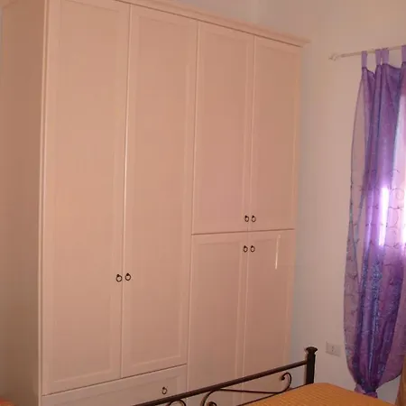 Dom wakacyjny 4casadelfaro Primo Piano 600mt Dalla Olbia